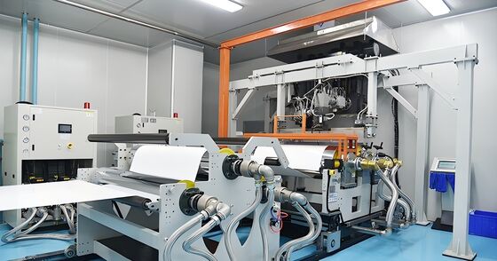 주문 600KG / H 출력 및 GAG 3층 구조의 0.2-2mm 두께 범위와 함께 PETG 장식 잎 진압 라인 online manufacture